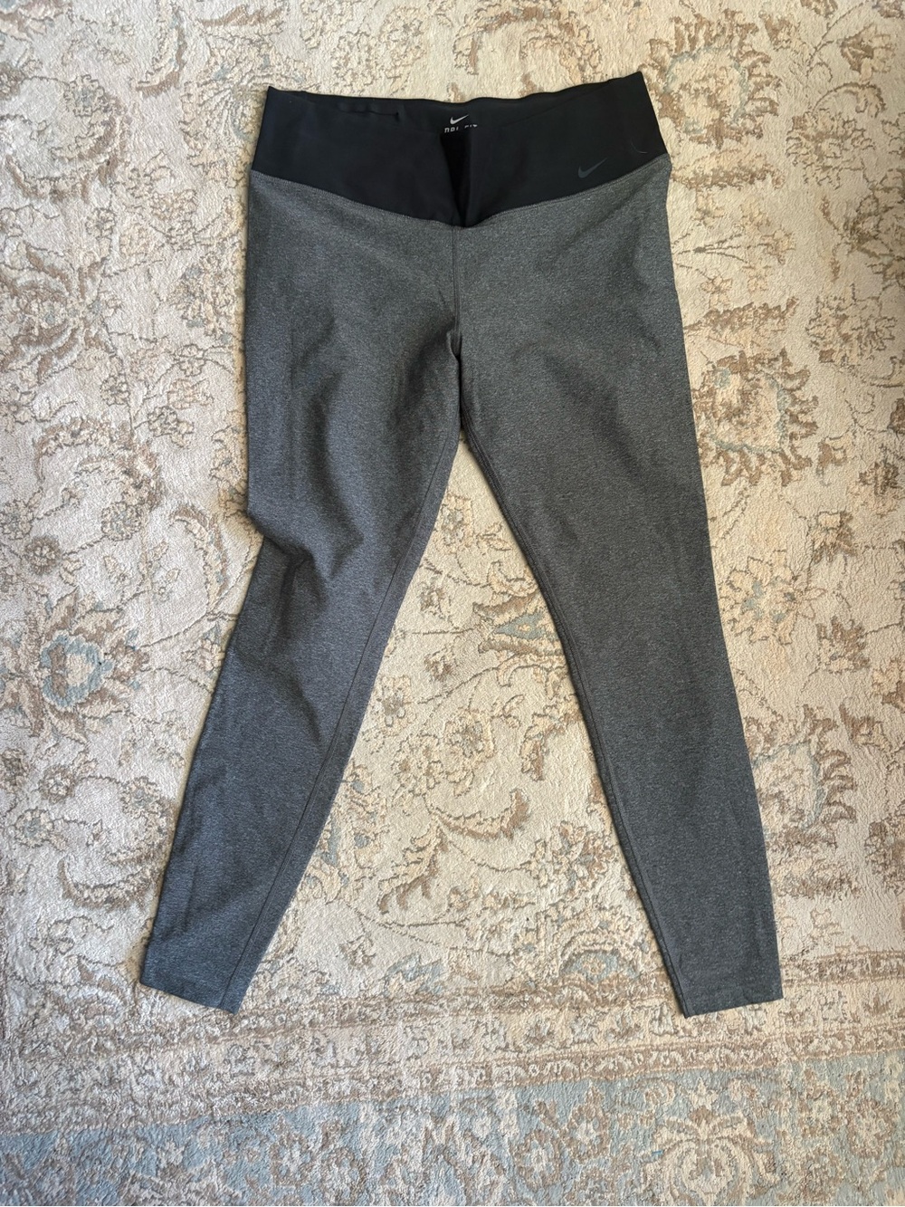 Nike Women’s Gray Athletic Leggings
